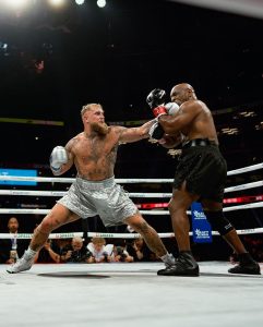 Tinju Mike Tyson vs Jake Paul Buat Netflix Raup Keuntungan Mingguan Terbesar 2024