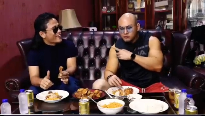 Viral! Perbedaan Perlakuan Gus Miftah dan Deddy Corbuzier Kepada Orang Biasa