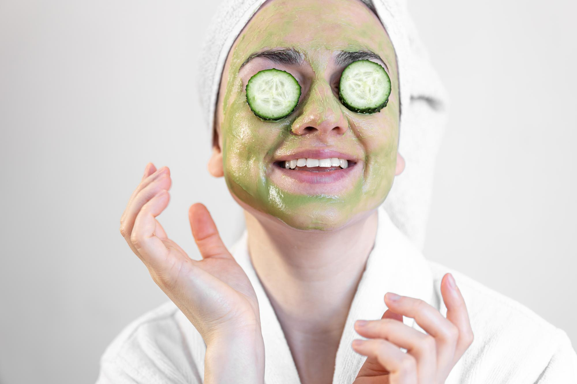 8 Cara Bikin Masker Mentimun, Cocok untuk Atasi Penuaan Dini