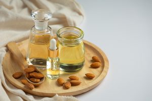 4 Manfaat Minyak Almond untuk Rambut, Bikin Berkilau!