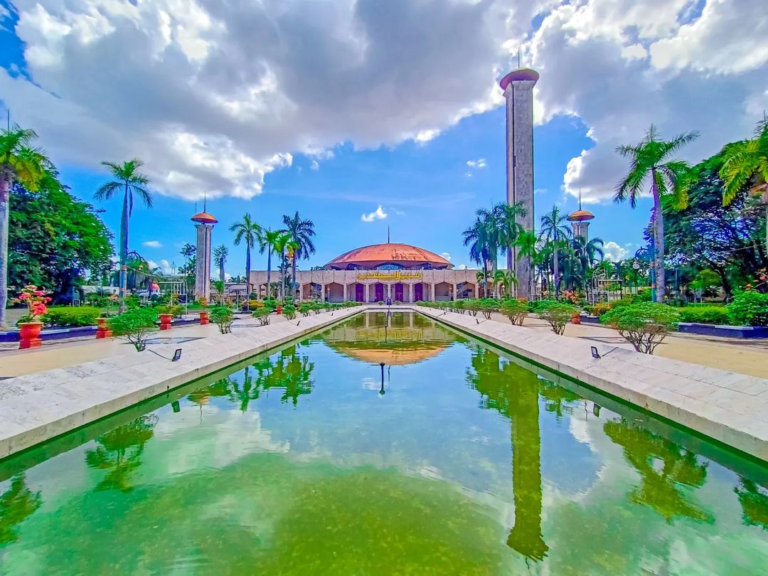 5 Wisata Dekat Masjid Raya Sabilal Muhtadin Banjarmasin Kalimantan Selatan yang Pas Buat Healing, Cocok Untuk Liburan Keluarga