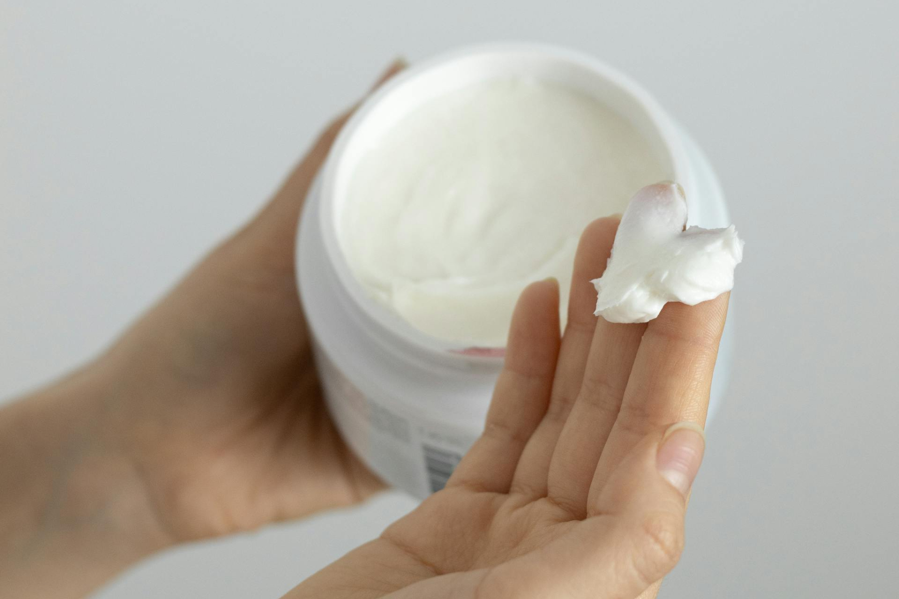 4 Kegunaan Skincare Kedaluwarsa, Tak Perlu Dibuang!