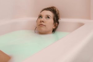 4 Manfaat Mandi Susu, Hilangkan Rasa Gatal dan Ruam