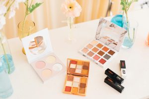 5 Kosmetik yang Aman untuk Ibu Hamil, Mulai Foundation hingga Lipstik