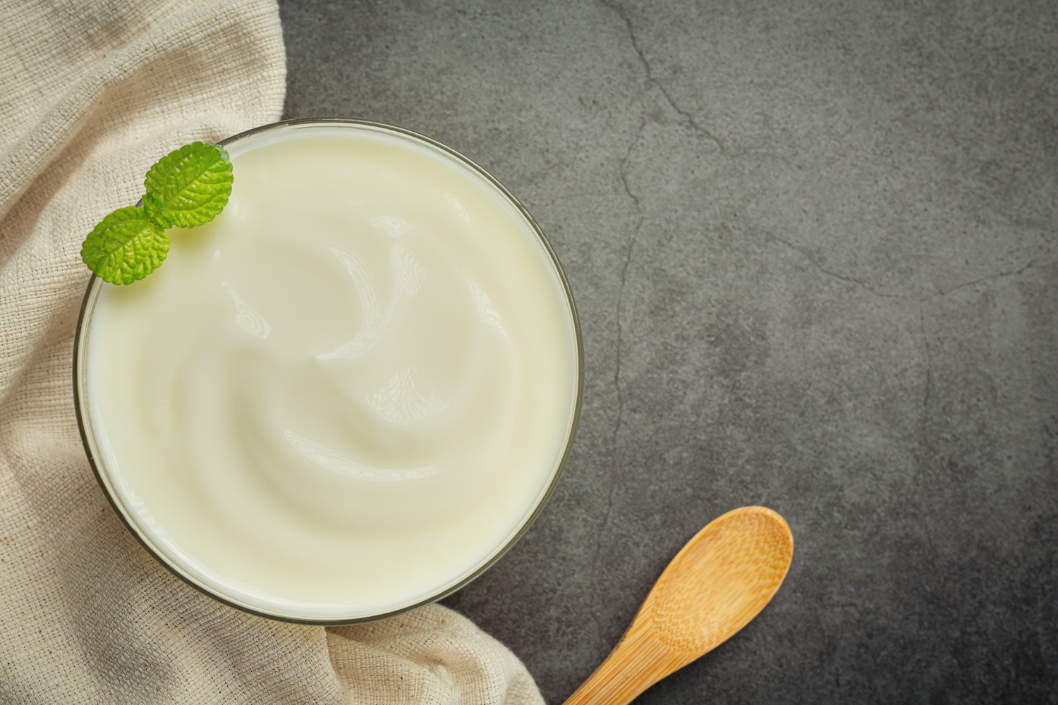 Masker Yogurt untuk Kulit Glowing: Manfaat dan Cara Membuatnya
