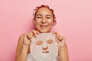 4 Sheet Mask dengan Kandungan Ginseng, Bikin Kulit Wajah Cerah